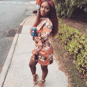 V cut dress with a slit